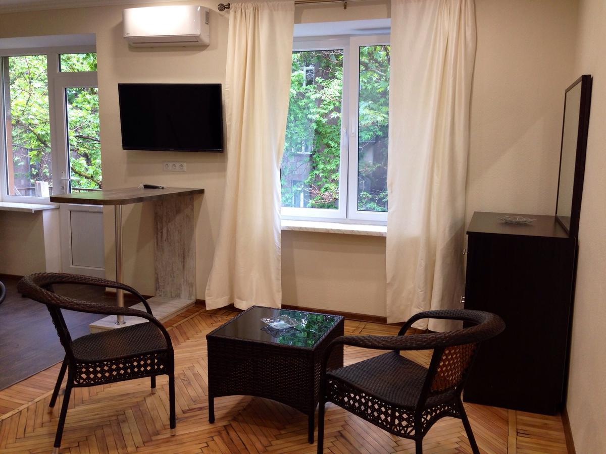 Yerevan Center Studio Apartment Buitenkant foto